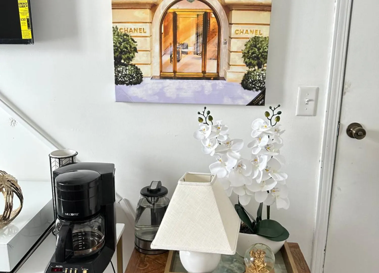 Comfortable King Bedroom Within A Home With Hosts Columbus